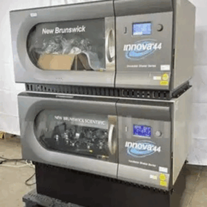 New Brunswick Innova 44 Incubator Shaker Dual Stack