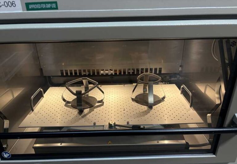 Kuhner Incubator Shaker SMX1503C / ISF1-XC with CO2, Humidity, Cooling ...