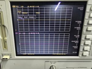 Used Agilent 8753ET network analyzer 300 kHz-3 GHz 4