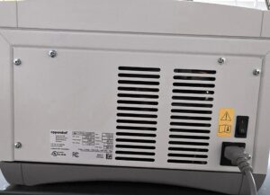 Eppendorf Centrifuge 5702 R rear data plate