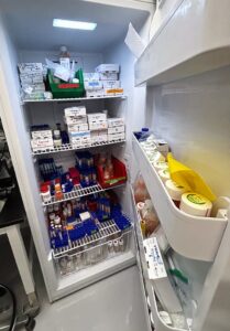 Fisherbrand FBV20RPSA refrigerator interior with adjustable wire shelves and door bins